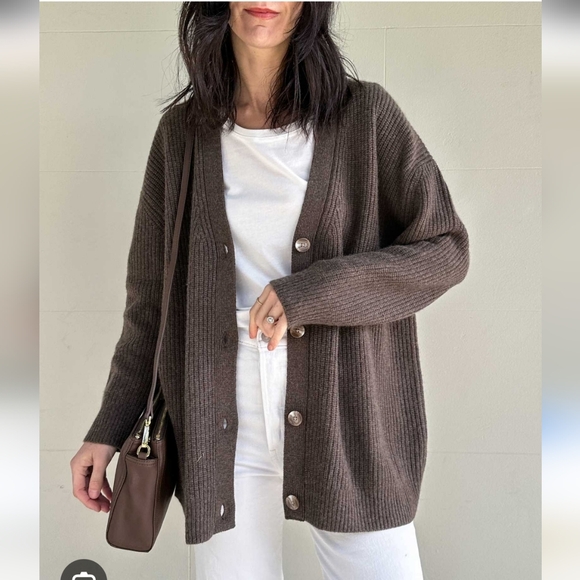 Quince Sweaters - Quince Mongolian Cashmere Oversized Boyfriend Cardigan Sweater XS